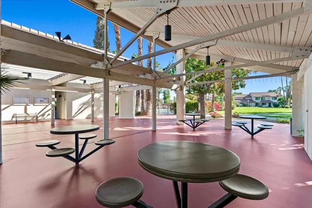 $284,000 | 6117 Arroyo Road, Unit 4, Palm Springs, CA 92264