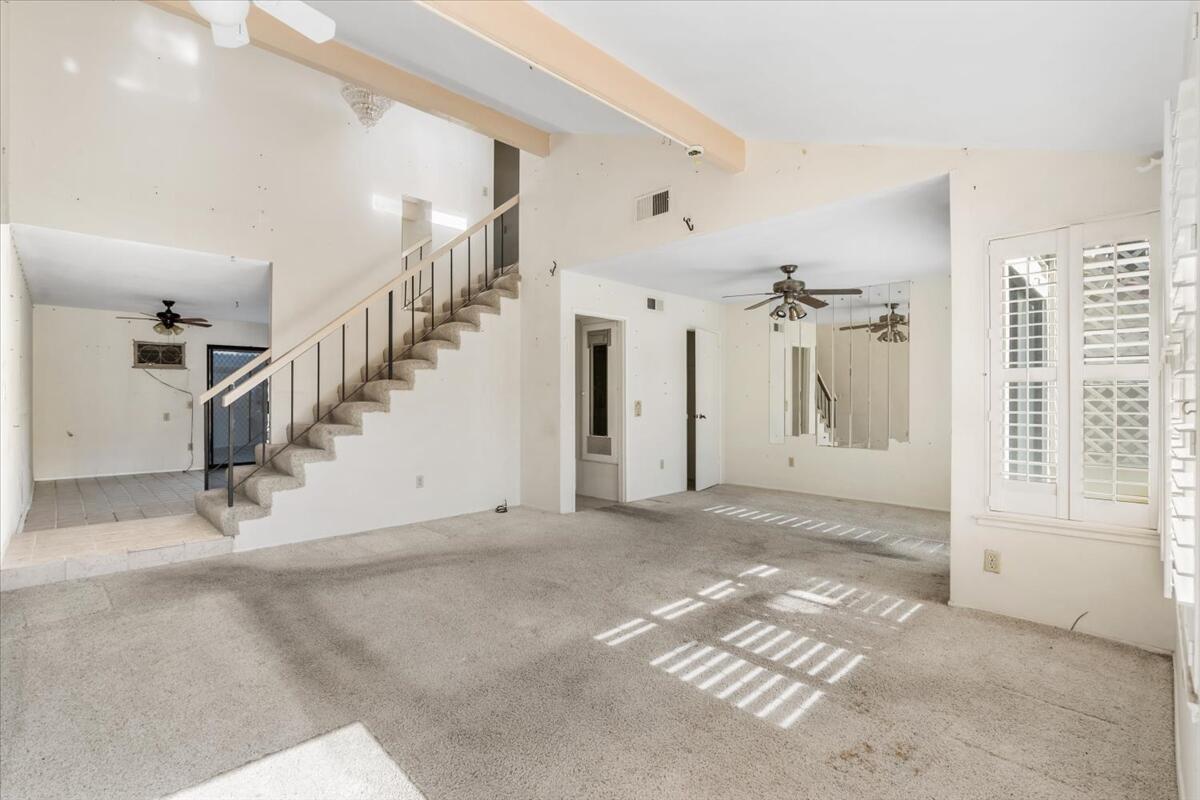 6117 Arroyo Road, Unit 4 Palm Springs, CA 92264 - Photo 8 of 26 048-427795- living room (2)