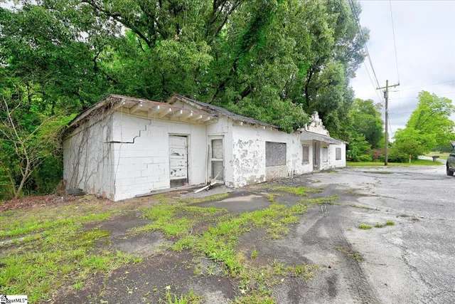 $995,500 | 1411 Trail Road, Belton, SC 29627