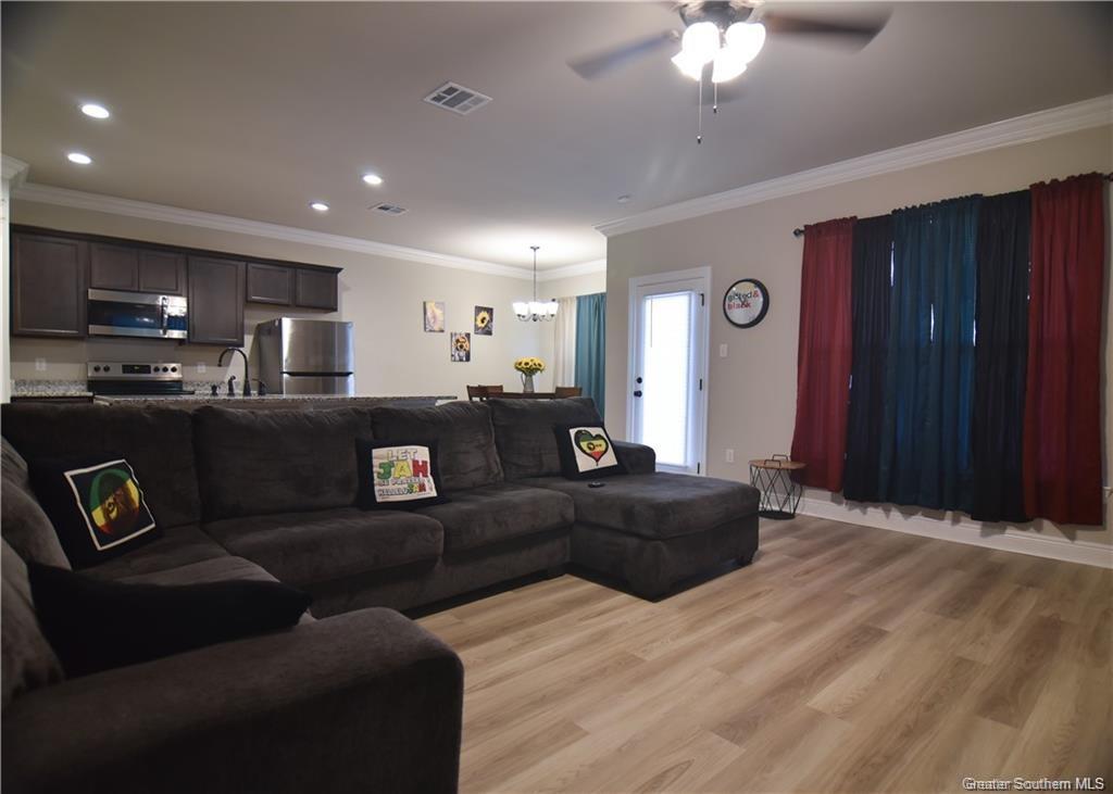 7962 Lecompte Towne Iowa, LA 70647 - Photo 2 of 9