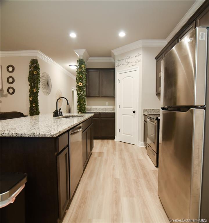 7962 Lecompte Towne Iowa, LA 70647 - Photo 4 of 9