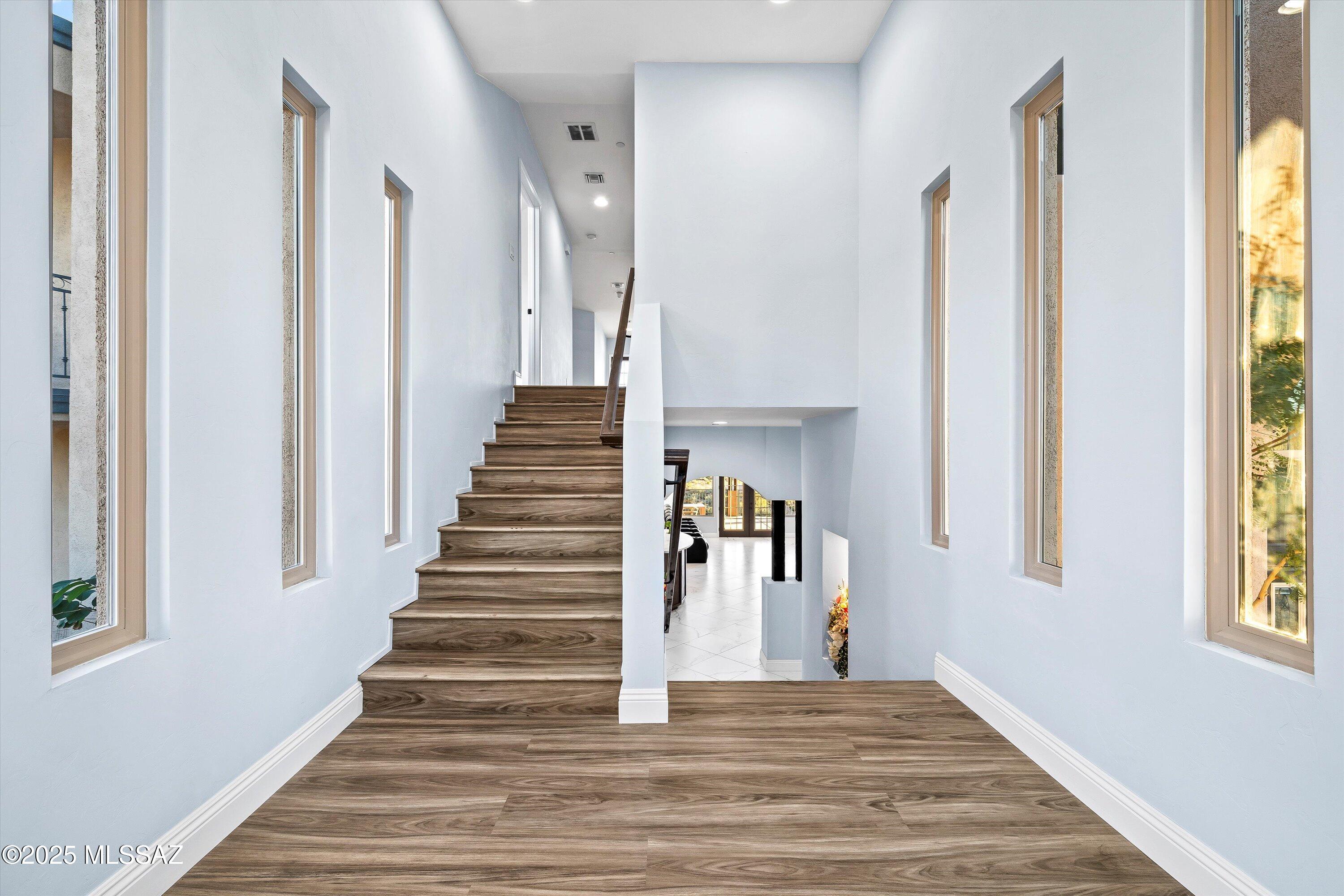 4620 East Swans Nest Road Tucson, AZ 85718 - Photo 34 of 45 Staircase