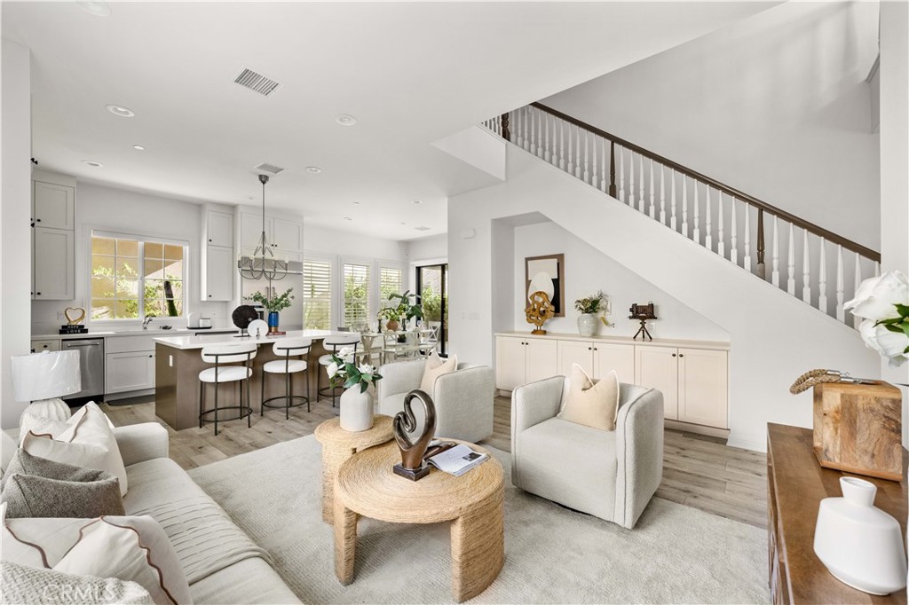 20631 West Chestnut Circle Porter Ranch, CA 91326 - Photo 3 of 41