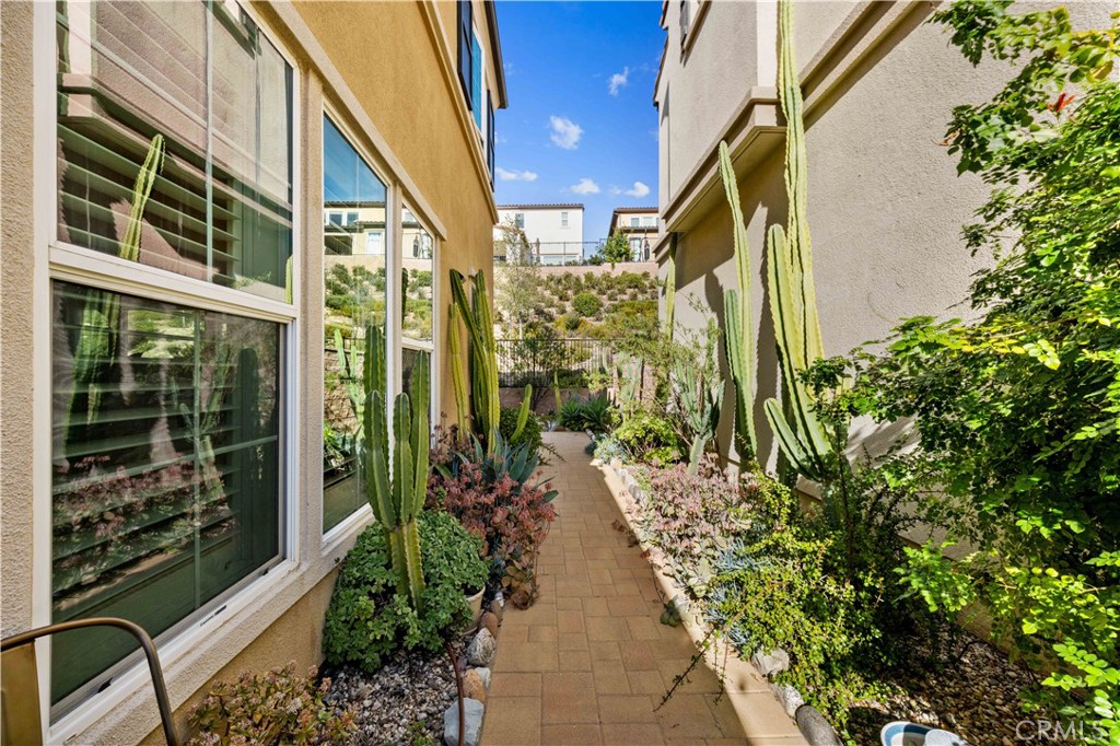 20631 West Chestnut Circle Porter Ranch, CA 91326 - Photo 32 of 41