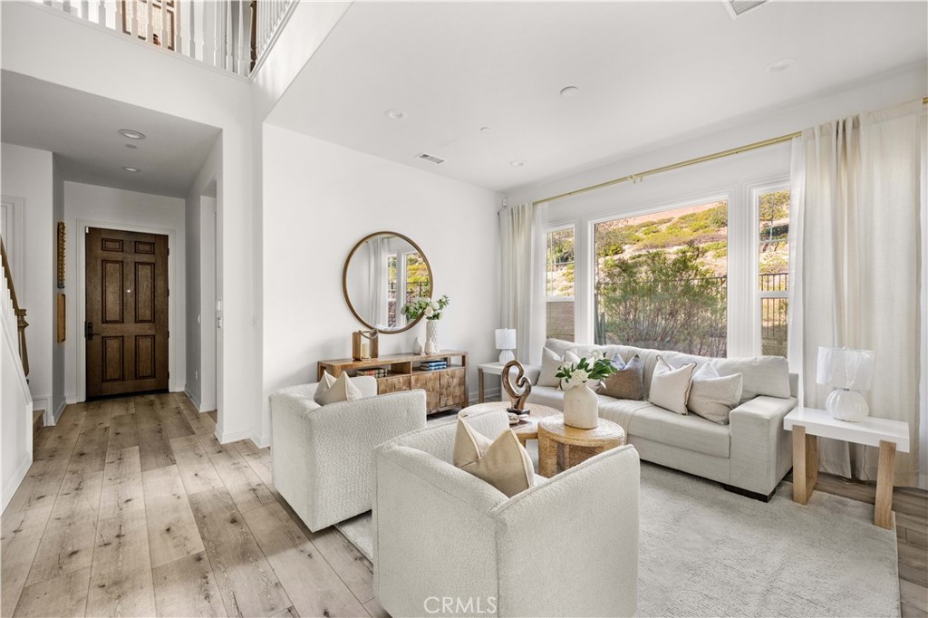 20631 West Chestnut Circle Porter Ranch, CA 91326 - Photo 4 of 41