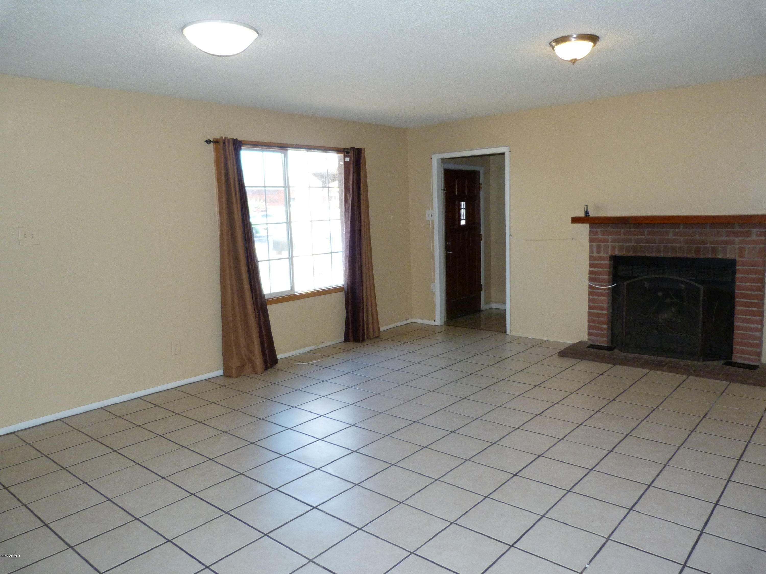 6801 West Camelback Road Phoenix, AZ 85033 - Photo 5 of 14 P1070384