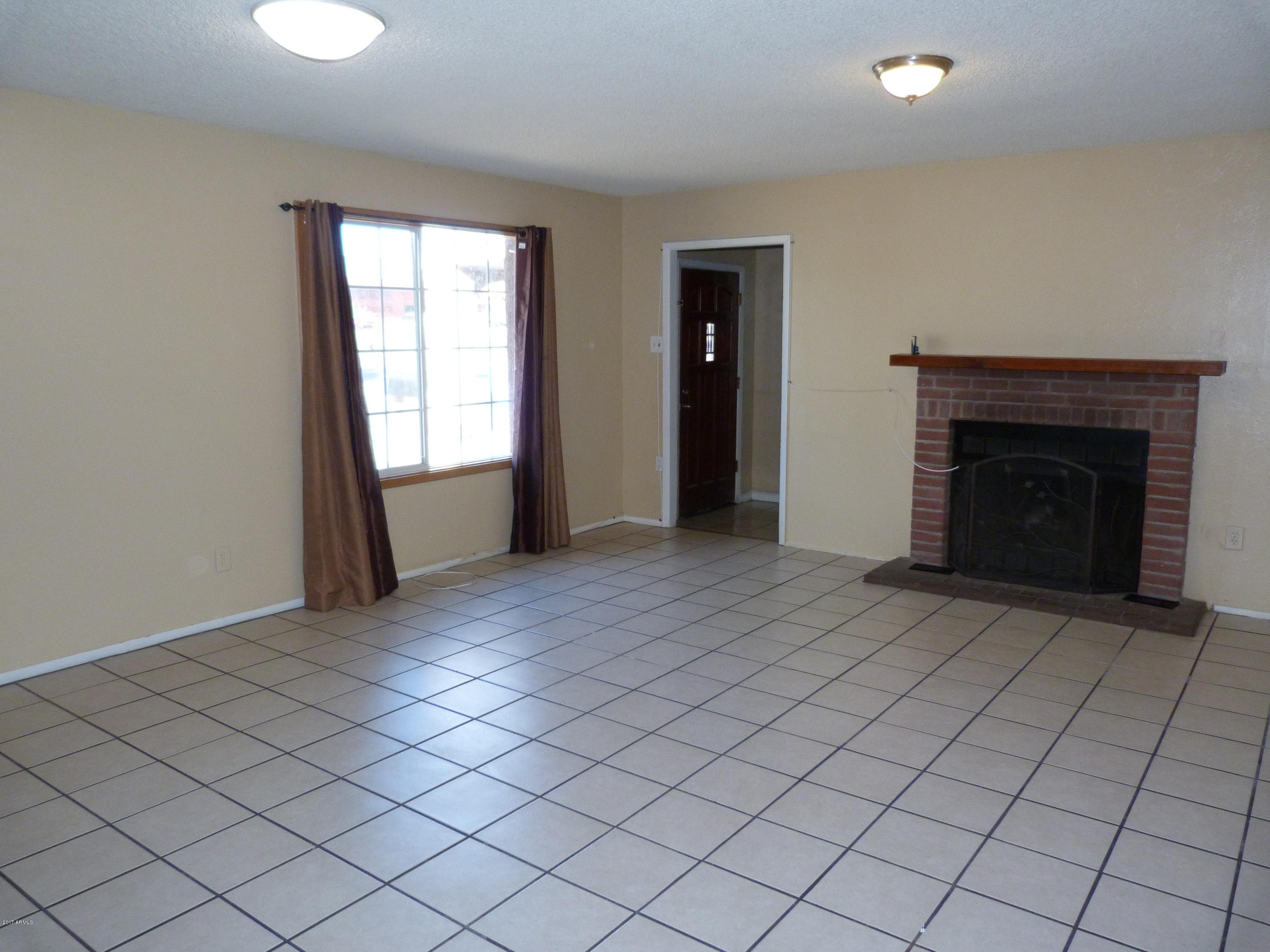 6801 West Camelback Road Phoenix, AZ 85033 - Photo 6 of 14 P1070383