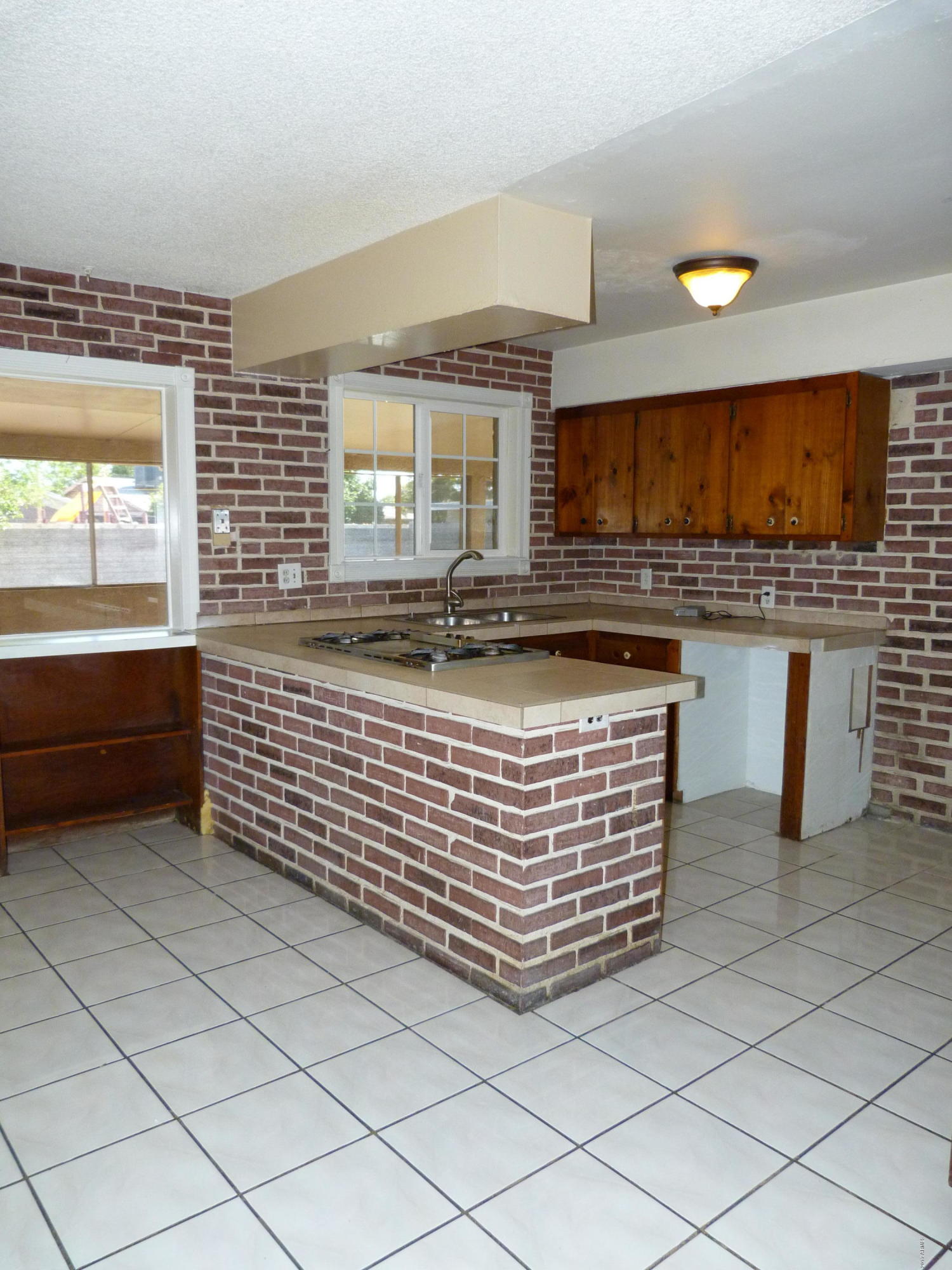 6801 West Camelback Road Phoenix, AZ 85033 - Photo 8 of 14 P1070376