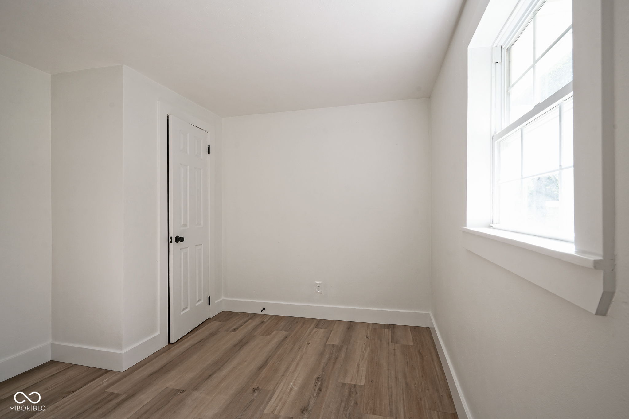 678 North Pendleton Avenue Pendleton, IN 46064 - Photo 22 of 36 Gallery Image 22