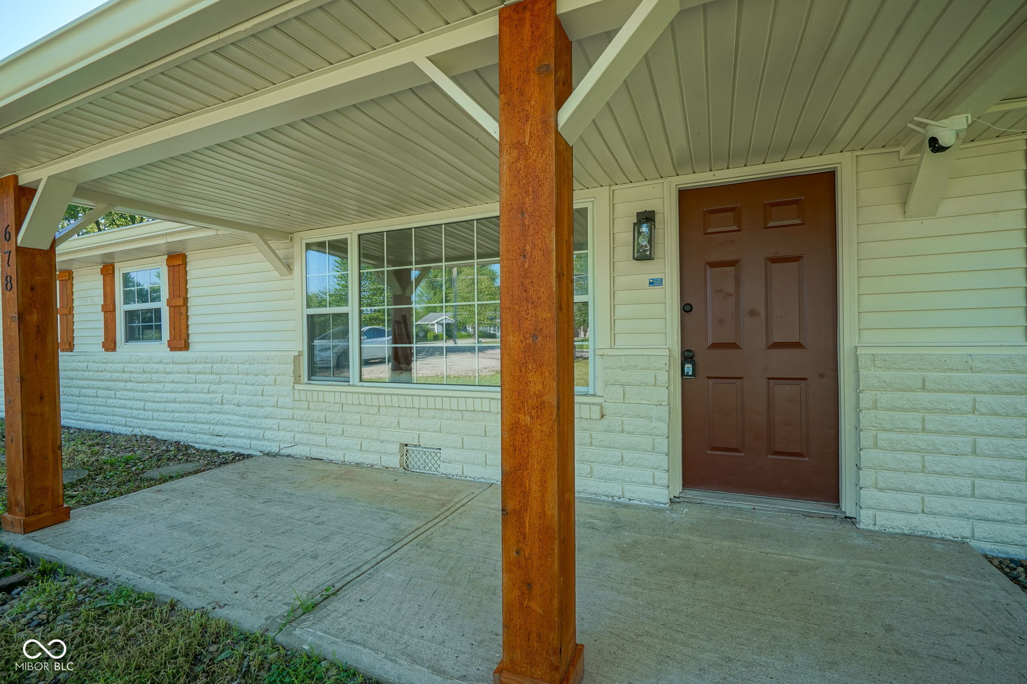 678 North Pendleton Avenue Pendleton, IN 46064 - Photo 3 of 36 Gallery Image 3