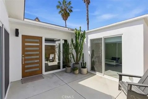 $2,499,000 | 258 Walnut Street, Newport Beach, CA 92663