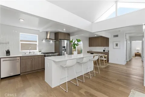 $2,499,000 | 258 Walnut Street, Newport Beach, CA 92663
