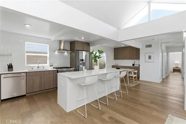 $2,499,000 | 258 Walnut Street, Newport Beach, CA 92663