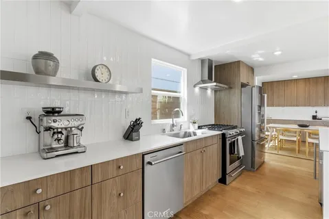 $2,499,000 | 258 Walnut Street, Newport Beach, CA 92663