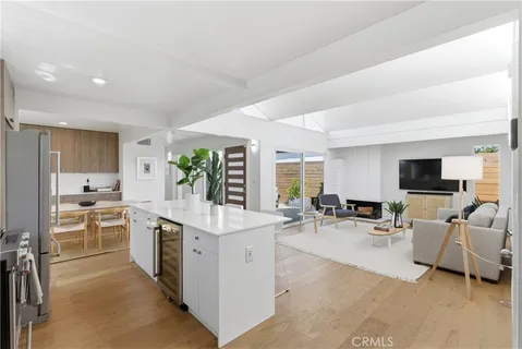 $2,499,000 | 258 Walnut Street, Newport Beach, CA 92663