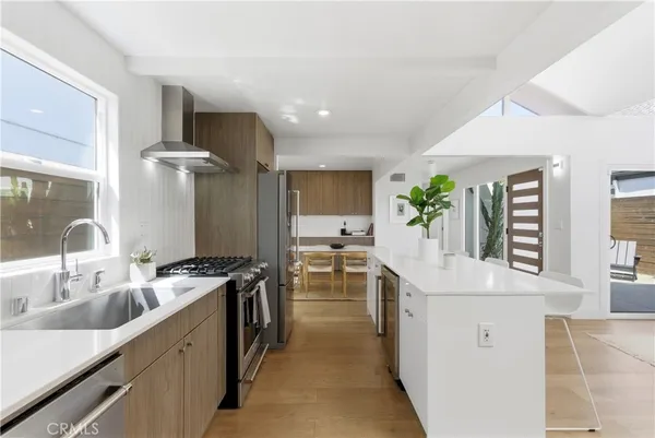$2,499,000 | 258 Walnut Street, Newport Beach, CA 92663