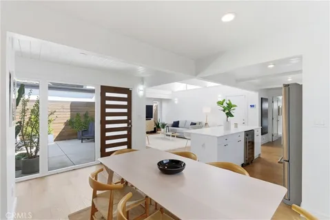 $2,499,000 | 258 Walnut Street, Newport Beach, CA 92663