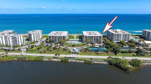 a view of building with outdoor space