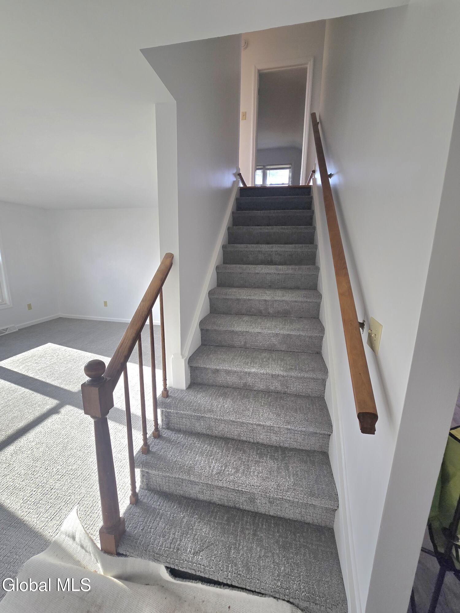 19 Commodore Street, Unit A Colonie, NY 12205 - Photo 11 of 23 20251118_095318