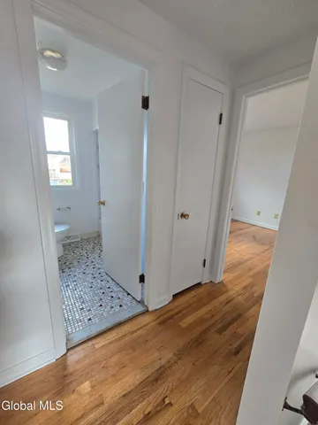 $2,400 | 19 Commodore Street, Unit A, Colonie, NY 12205