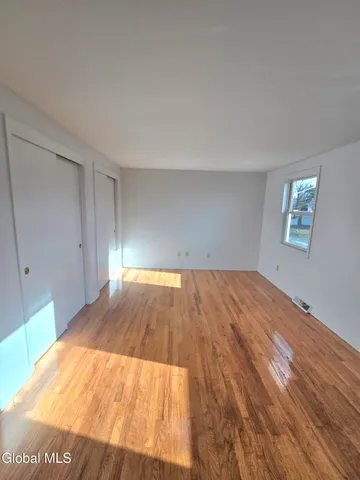 $2,400 | 19 Commodore Street, Unit A, Colonie, NY 12205