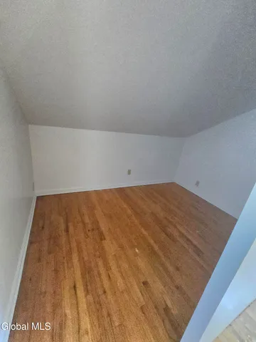 $2,400 | 19 Commodore Street, Unit A, Colonie, NY 12205