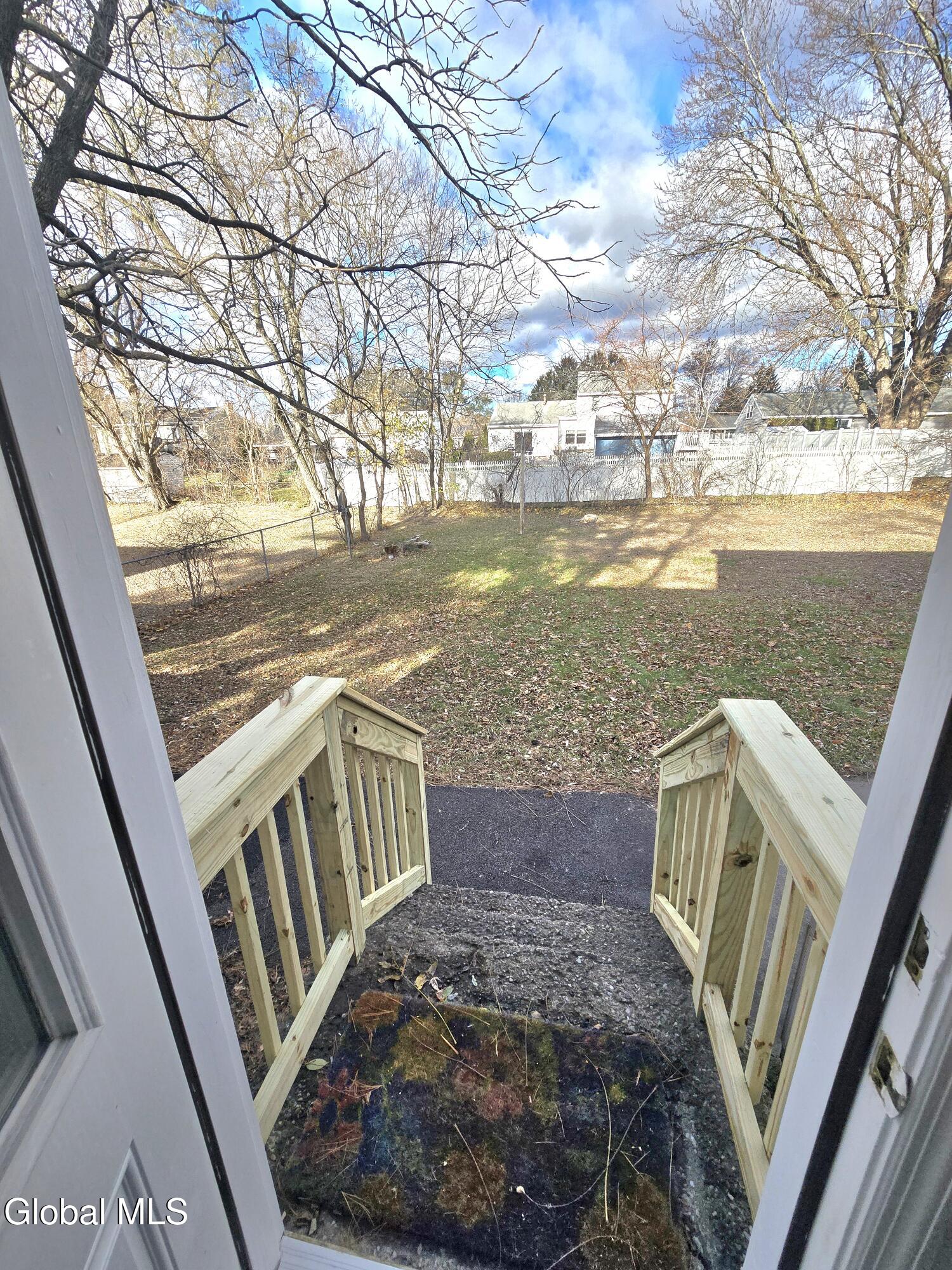 19 Commodore Street, Unit A Colonie, NY 12205 - Photo 10 of 23 20251118_095425