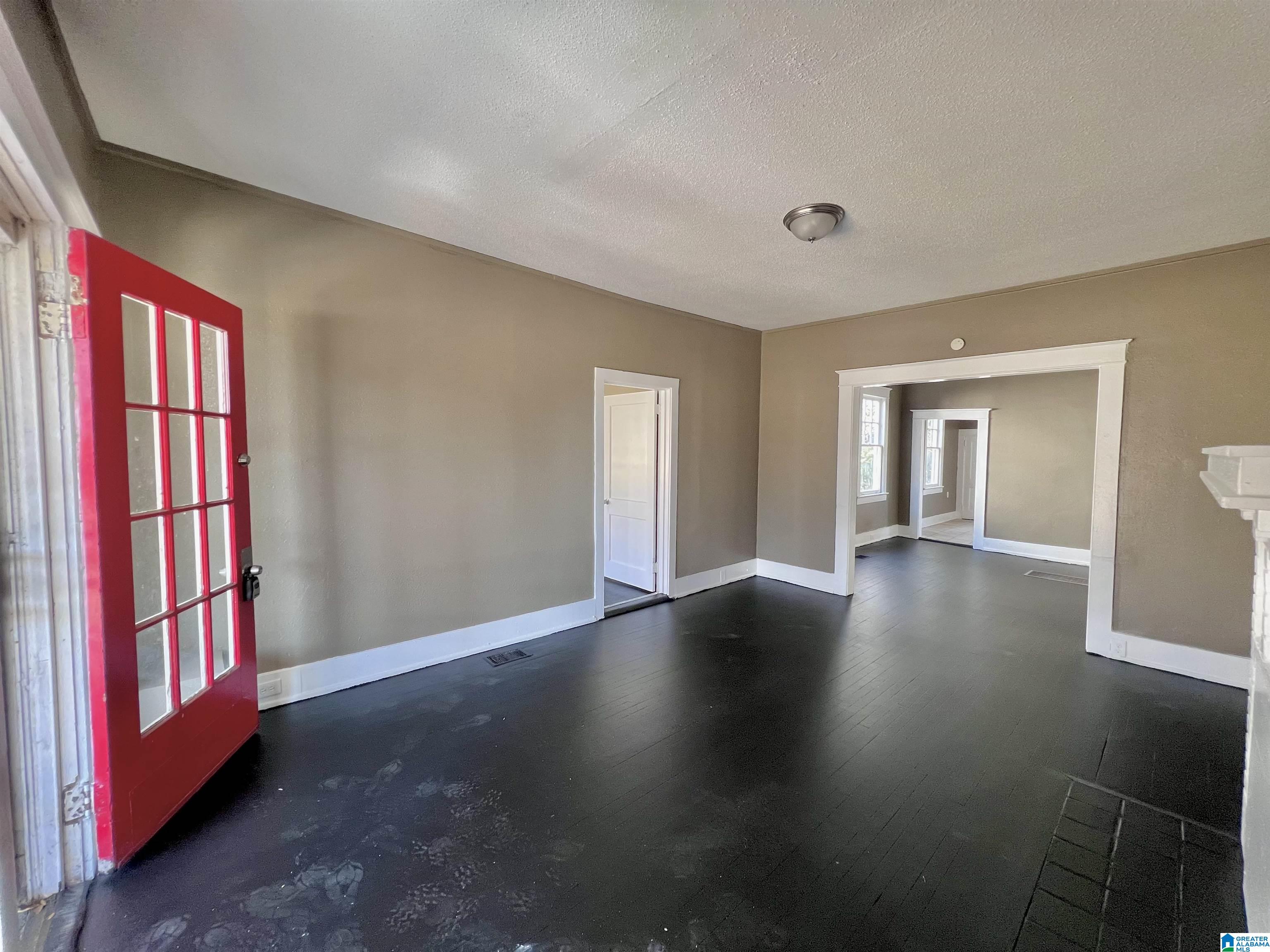 963 3rd Street West Birmingham, AL 35204 - Photo 5 of 16