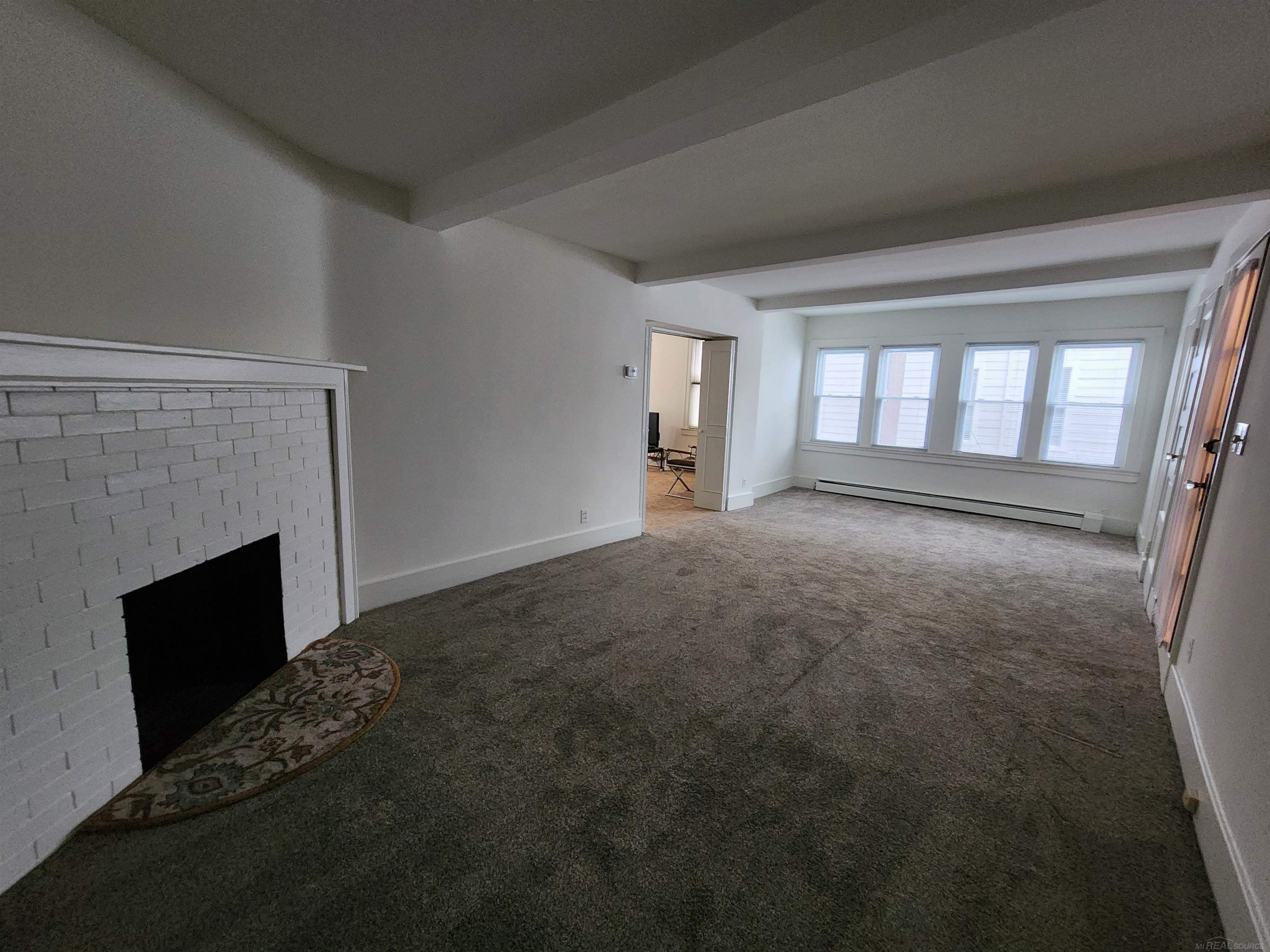295 Rivard Boulevard, Unit 1W Grosse Pointe, MI 48230 - Photo 3 of 28