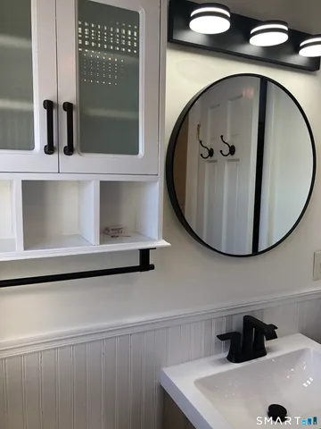 $2,350 | 159 Purdy Hill Road, Monroe, CT 06468