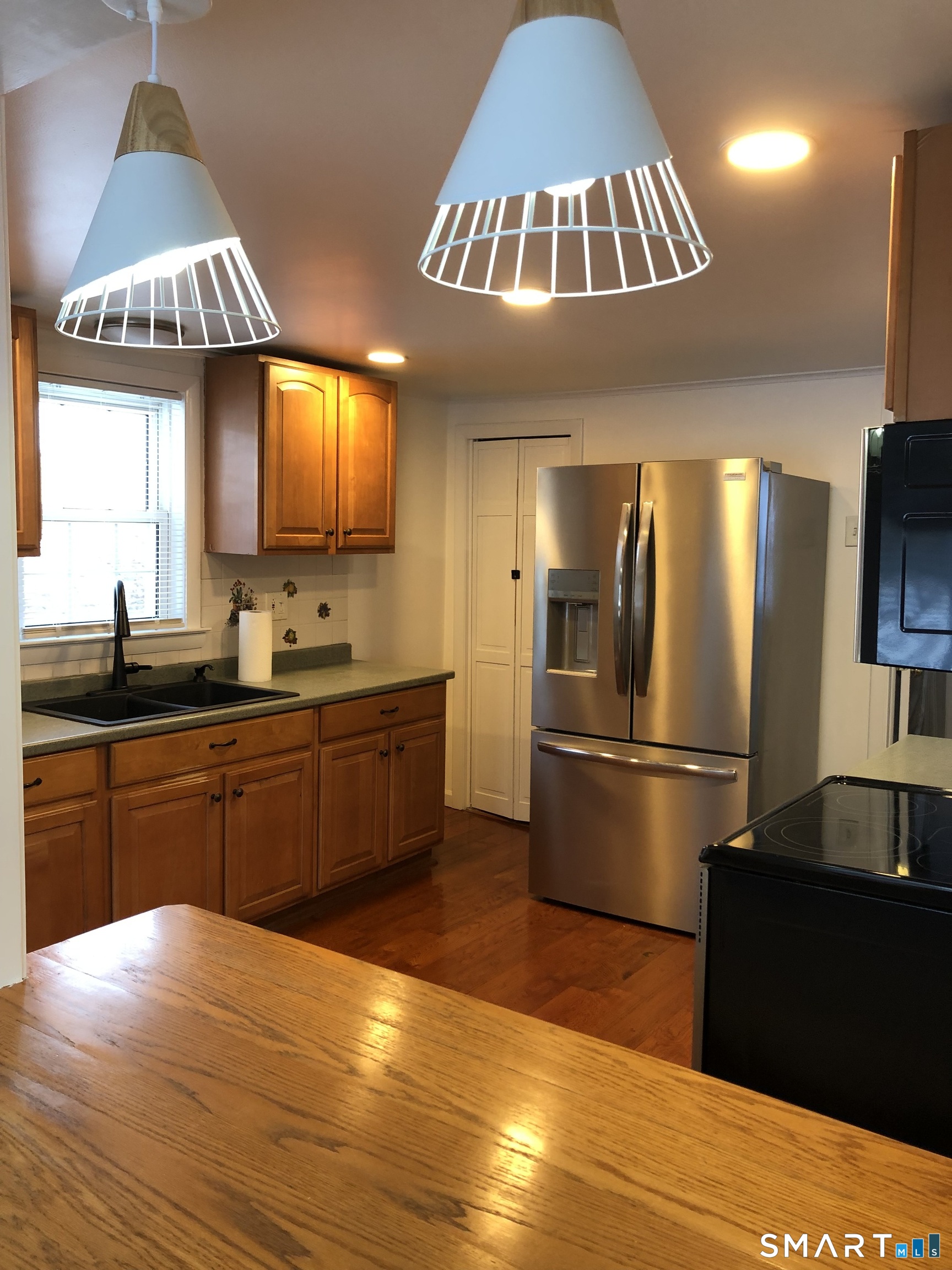 159 Purdy Hill Road Monroe, CT 06468 - Photo 10 of 21