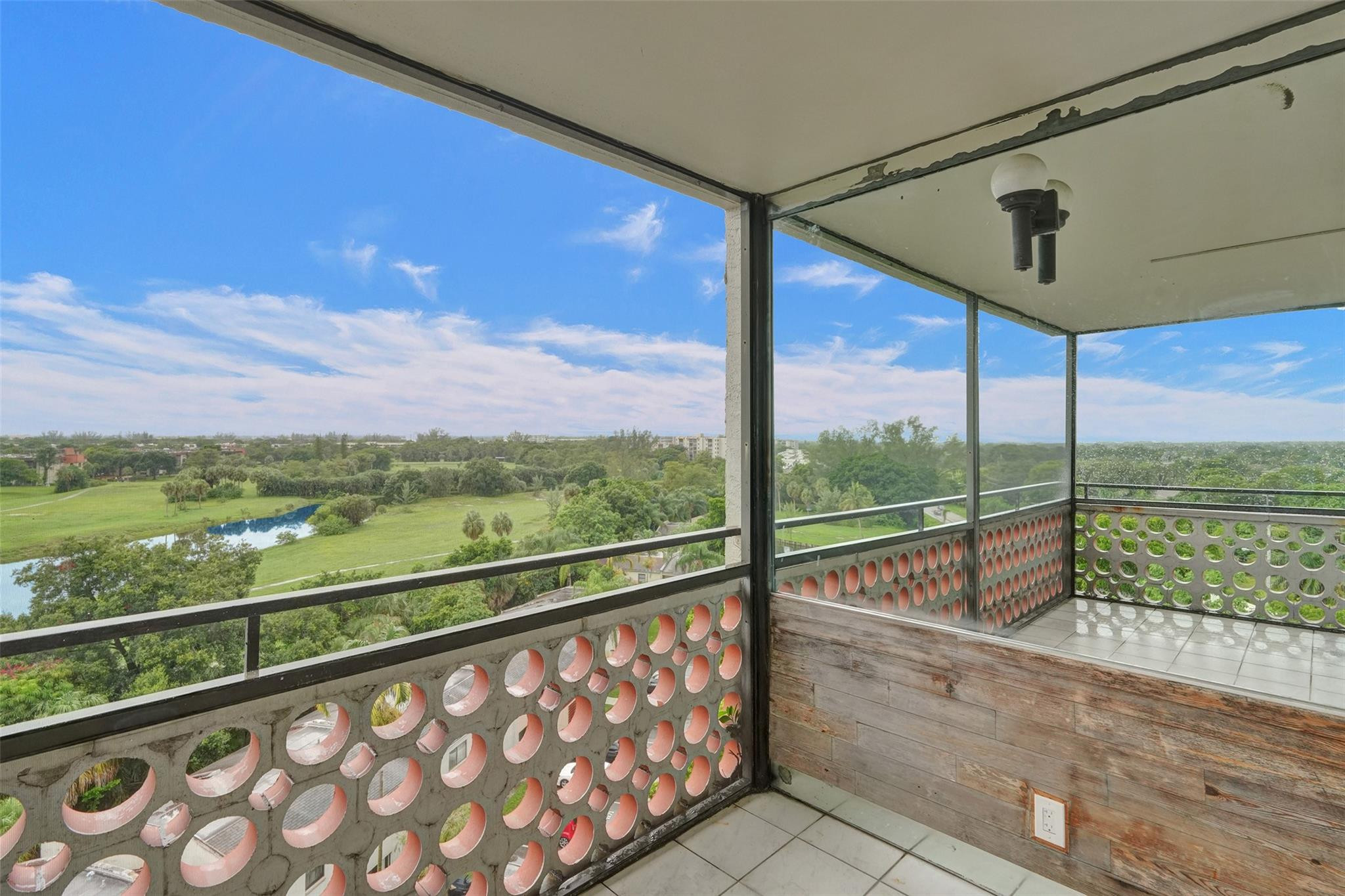 4222 Inverrary Boulevard, Unit 4810 Lauderhill, FL 33319 - Photo 26 of 63 Photo 29