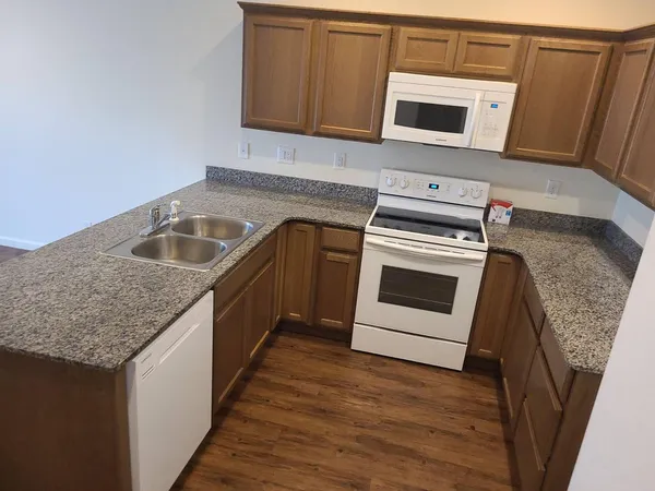$1,595 | 3117 South Signal Butte Road, Unit 587, Mesa, AZ 85212