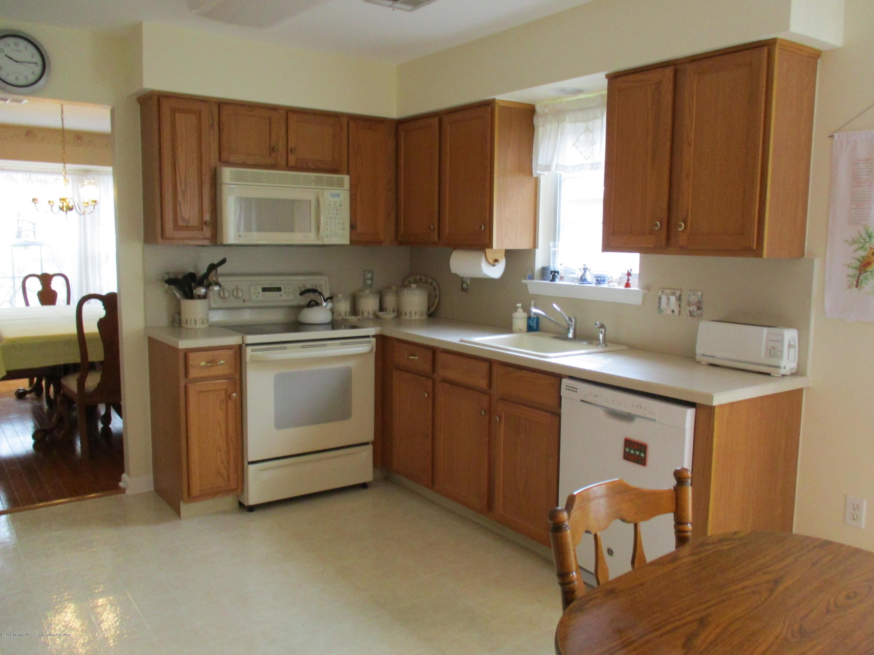 40 Clear Lake Road Whiting, NJ 08759 - Photo 2 of 20 IMG_0139