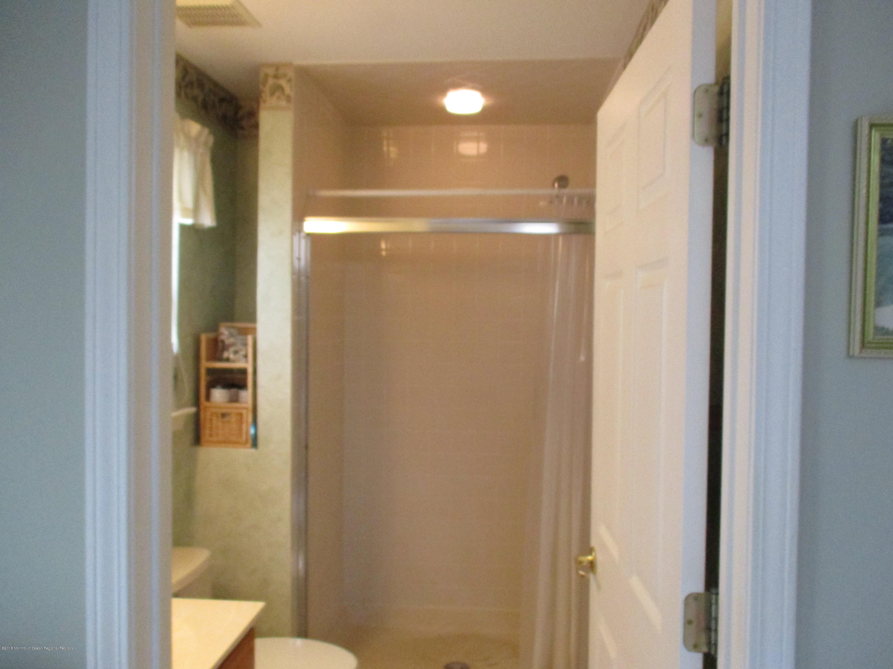40 Clear Lake Road Whiting, NJ 08759 - Photo 10 of 20 IMG_0132