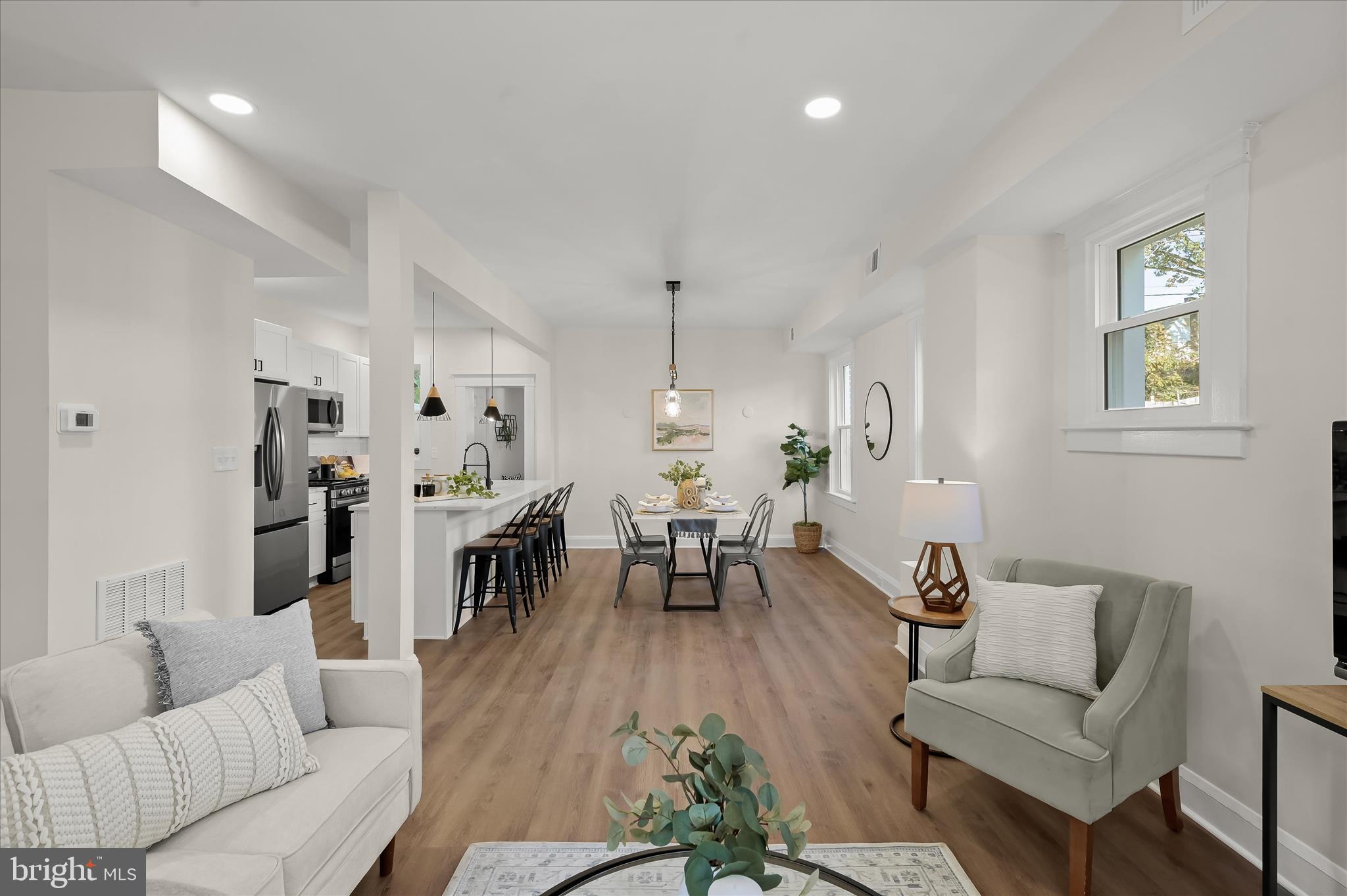 614 Stamford Road Baltimore, MD 21229 - Photo 10 of 41 LVP Flooring
Virtually Staged