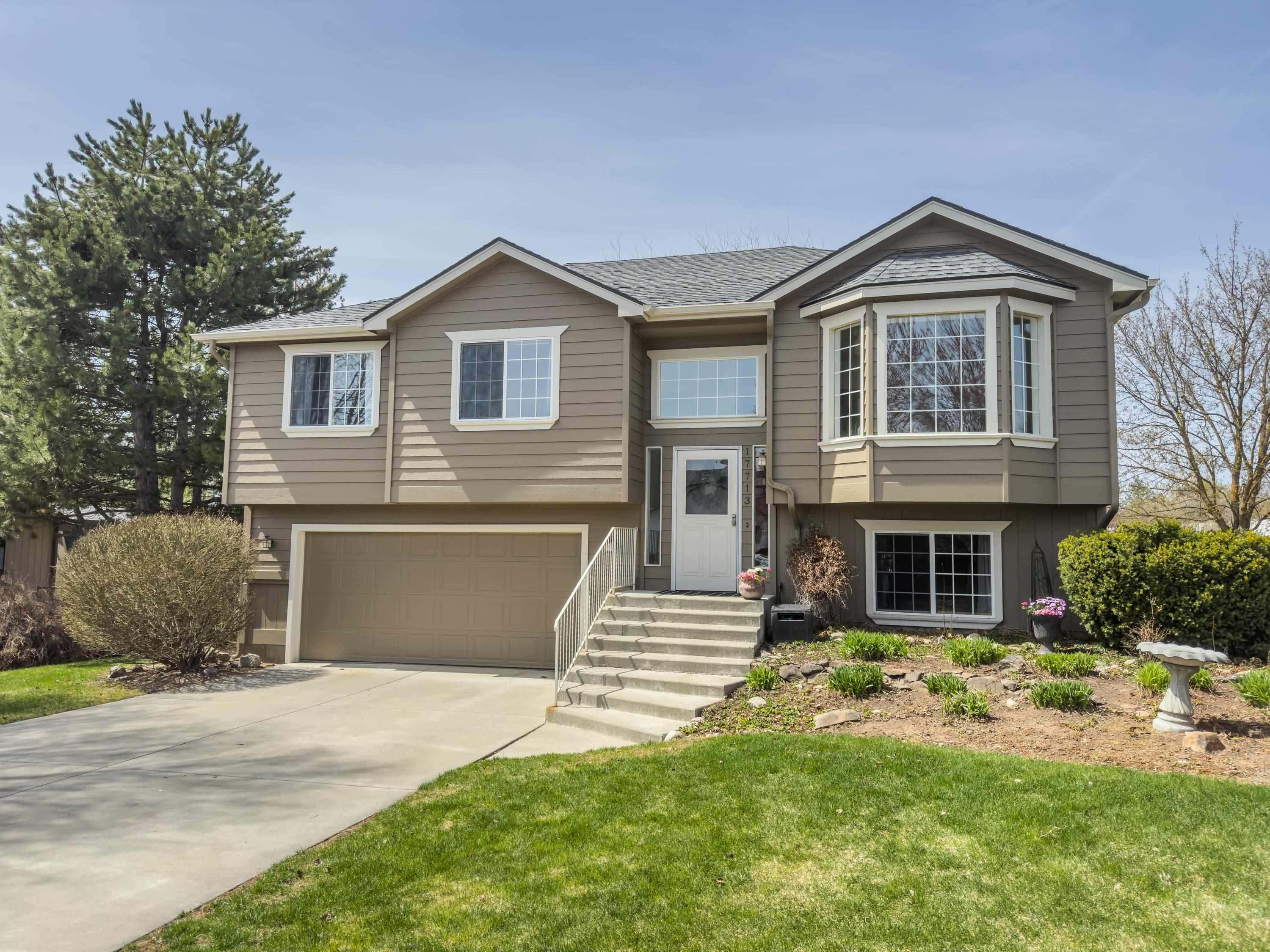 17713 North Colton Street Colbert, WA 99005 - Photo 3 of 28 Gallery Image 3