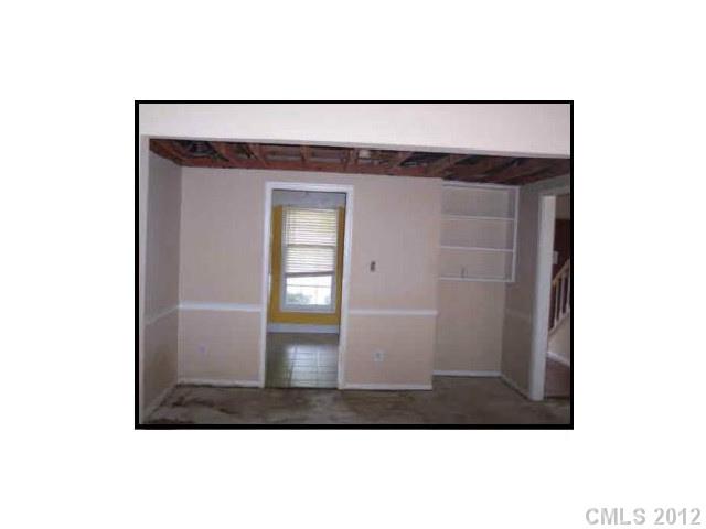8404 Knights Bridge Road, Unit 130 Charlotte, NC 28210 - Photo 7 of 8 Gallery Image 7