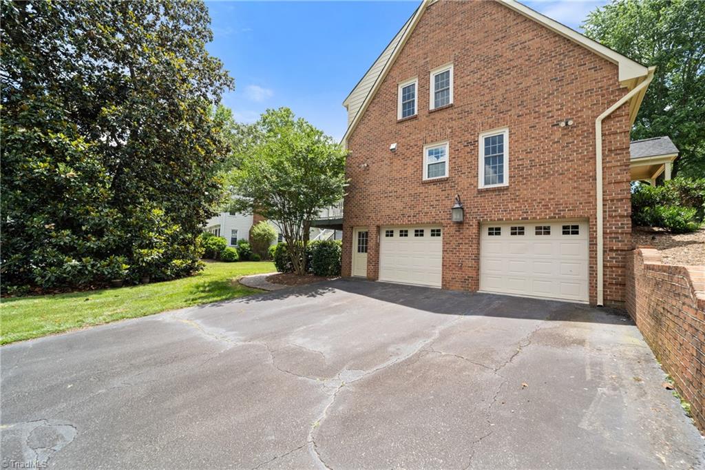 1015 Greenhurst Road Winston-Salem, NC 27104 - Photo 45 of 48