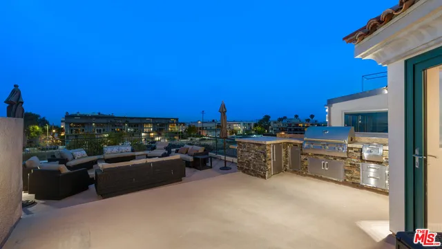 $16,500 | 4115 Roma Court, Marina del Rey, CA 90292