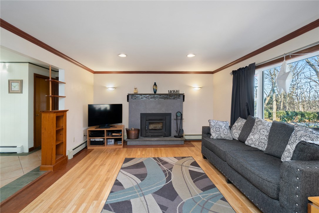 204 Hanton Road North Smithfield, RI 02896 - Photo 14 of 40 Gallery Image 14
