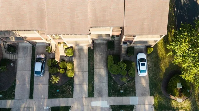 $2,200 | 804 Fairways Drive, Oakmont, PA 15139