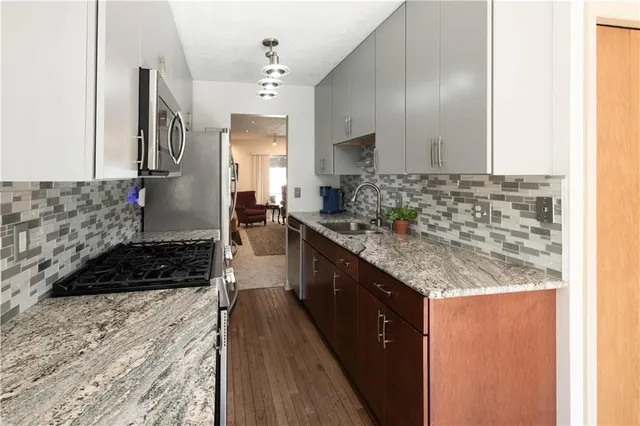 $2,200 | 804 Fairways Drive, Oakmont, PA 15139