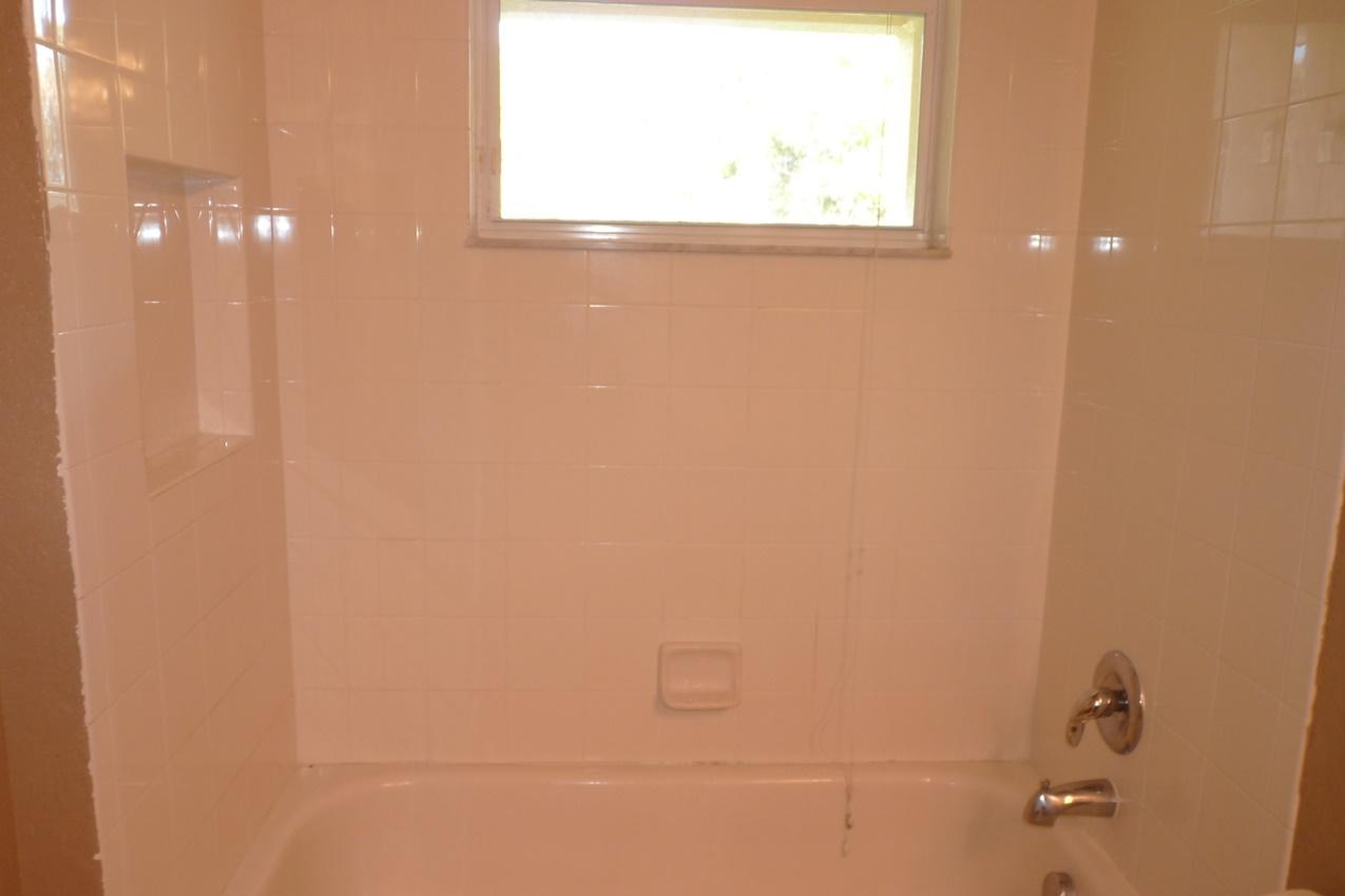 11125 Misty Ridge Way Boynton Beach, FL 33473 - Photo 32 of 54 M BATH TUB 2