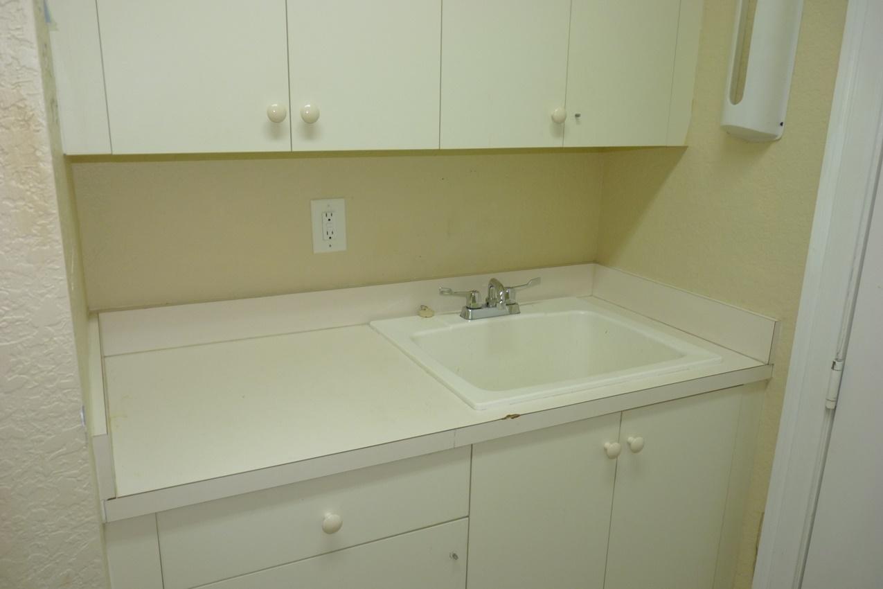 11125 Misty Ridge Way Boynton Beach, FL 33473 - Photo 39 of 54 M LAUNDRY