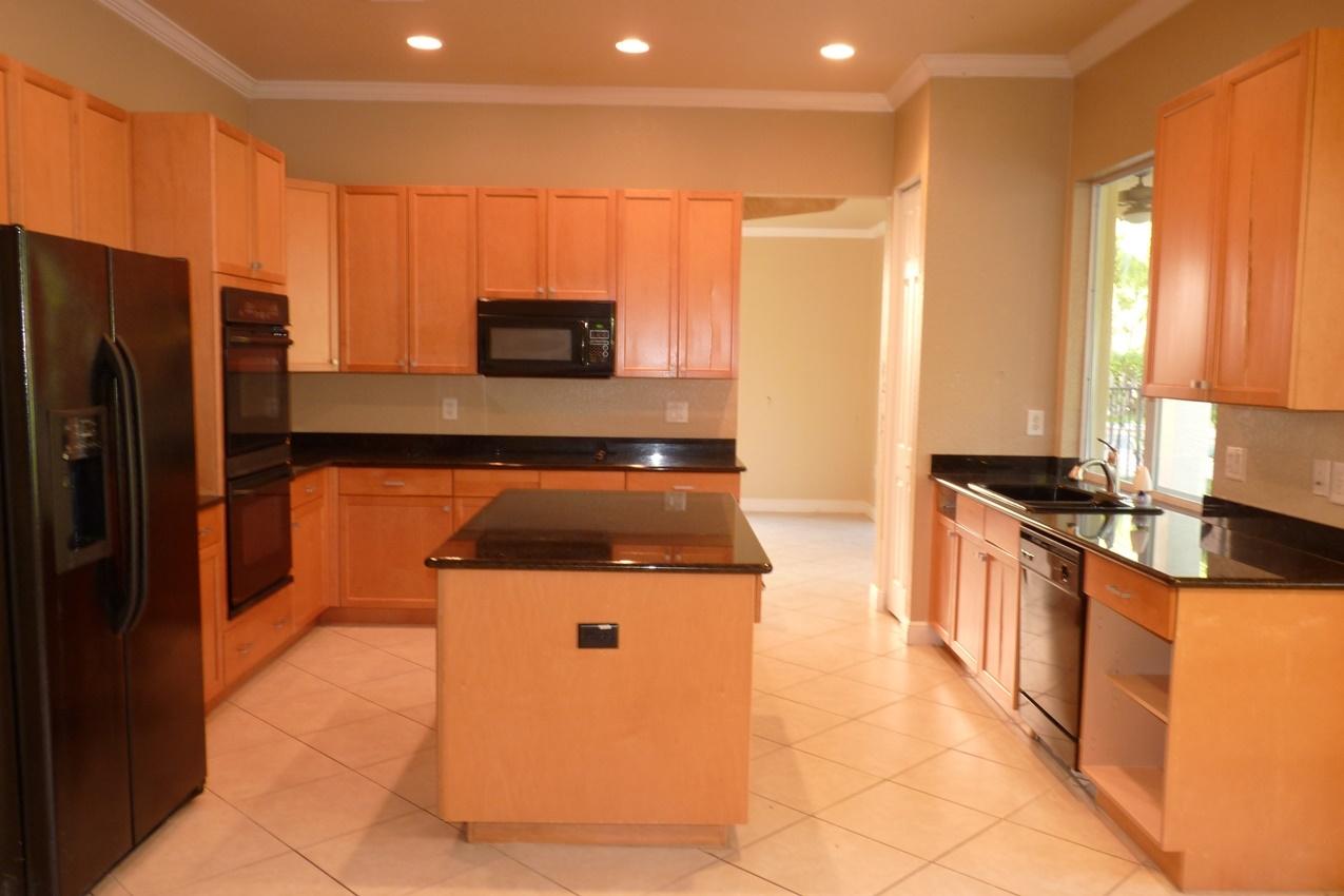 11125 Misty Ridge Way Boynton Beach, FL 33473 - Photo 9 of 54 M KITCHEN