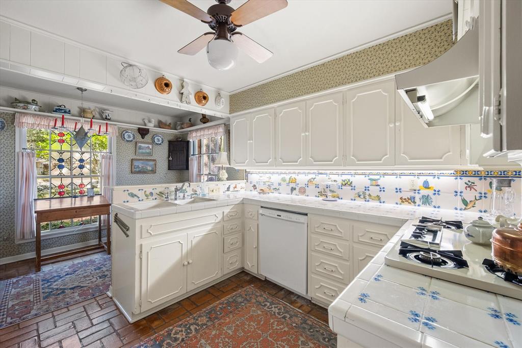 1009 Dobbins Road Corsicana, TX 75110 - Photo 7 of 40