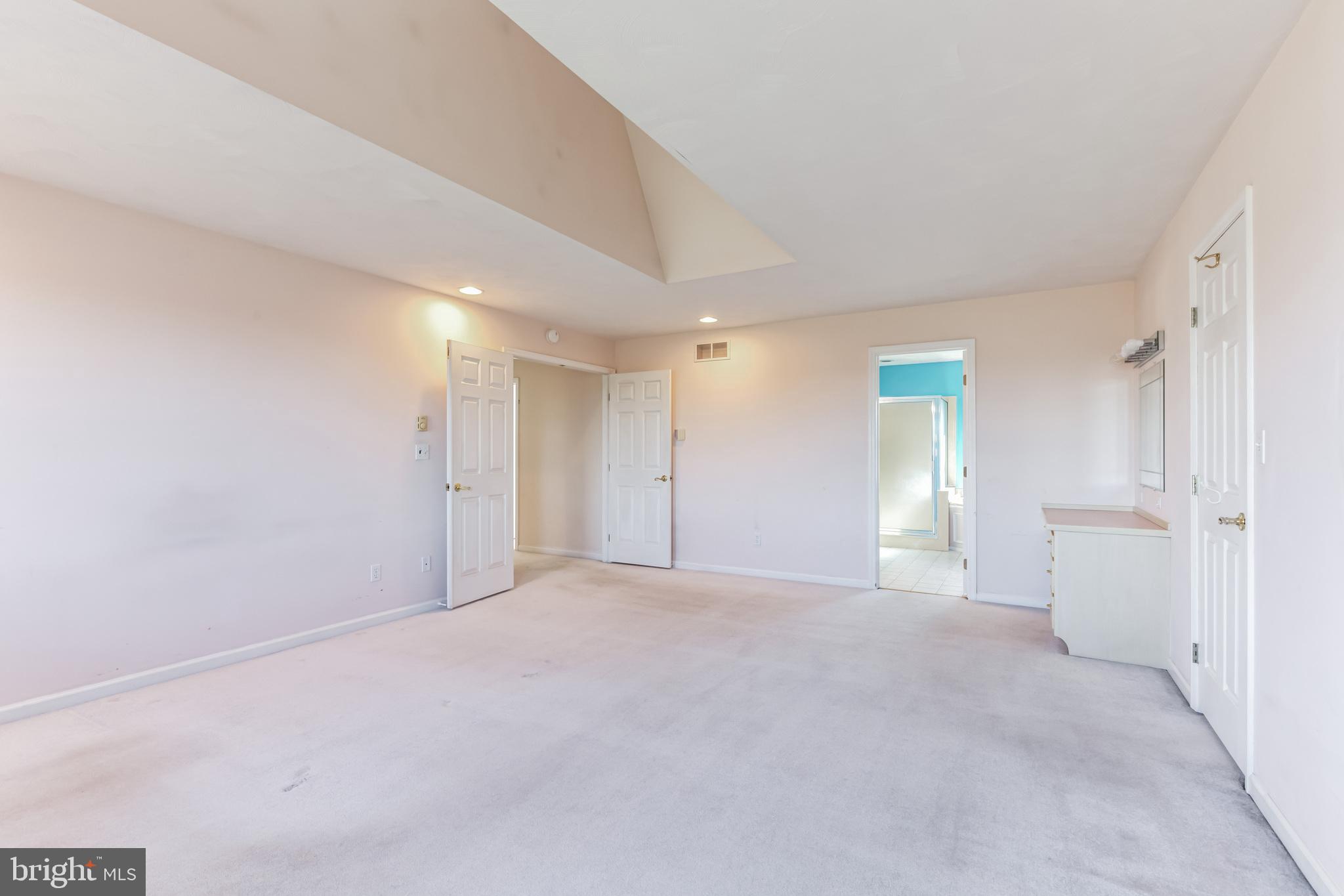 2428 Gramm Road Pennsburg, PA 18073 - Photo 20 of 54 Gallery Image 20