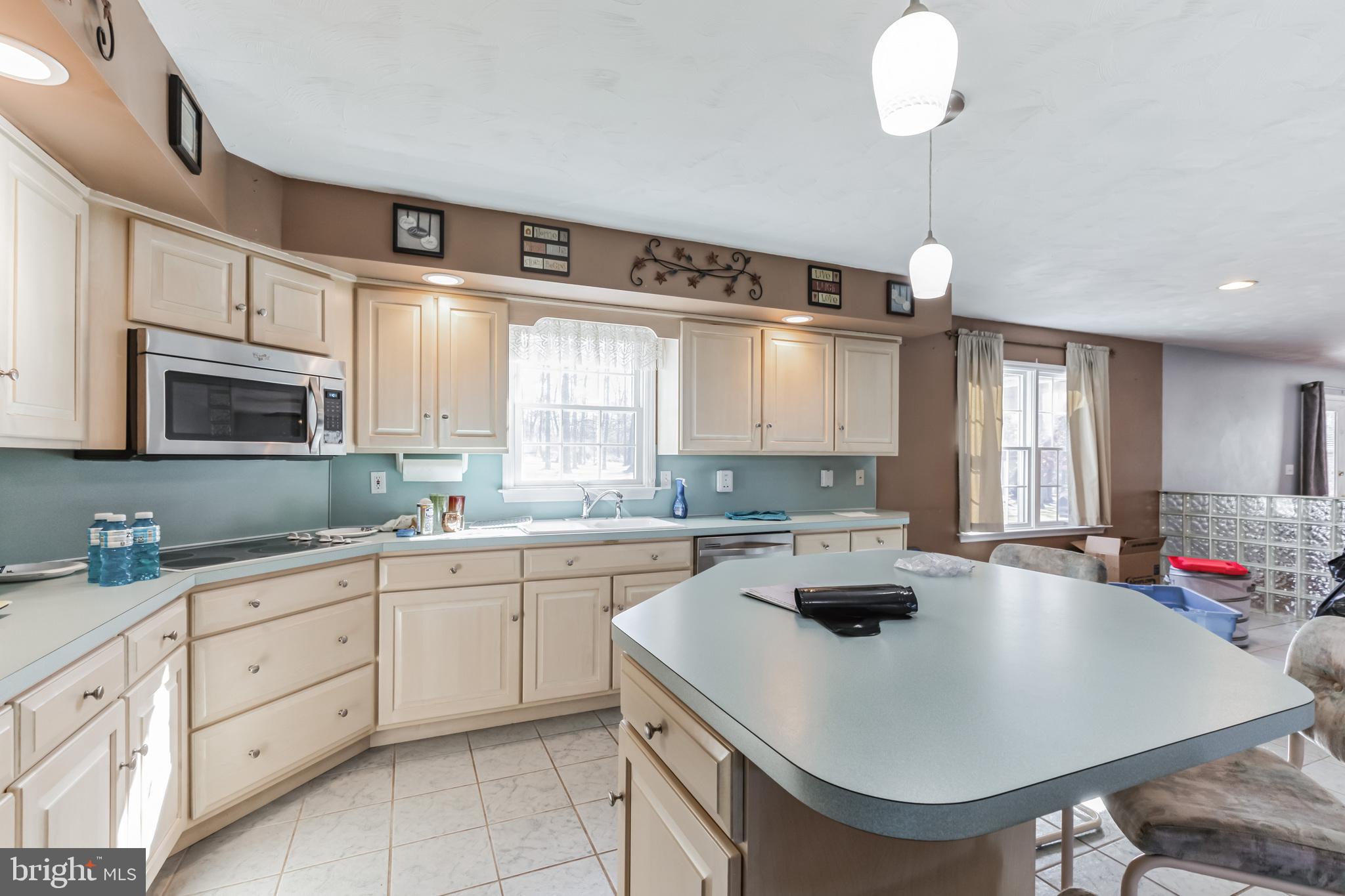 2428 Gramm Road Pennsburg, PA 18073 - Photo 23 of 54 Gallery Image 23