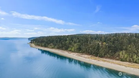 $865,000 | 595 Race Road, Coupeville, WA 98239